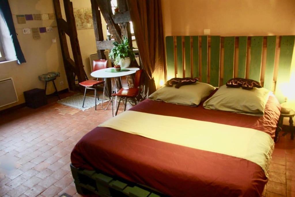 Cosy Apartment By The Magical Marais De בורז'ה מראה חיצוני תמונה